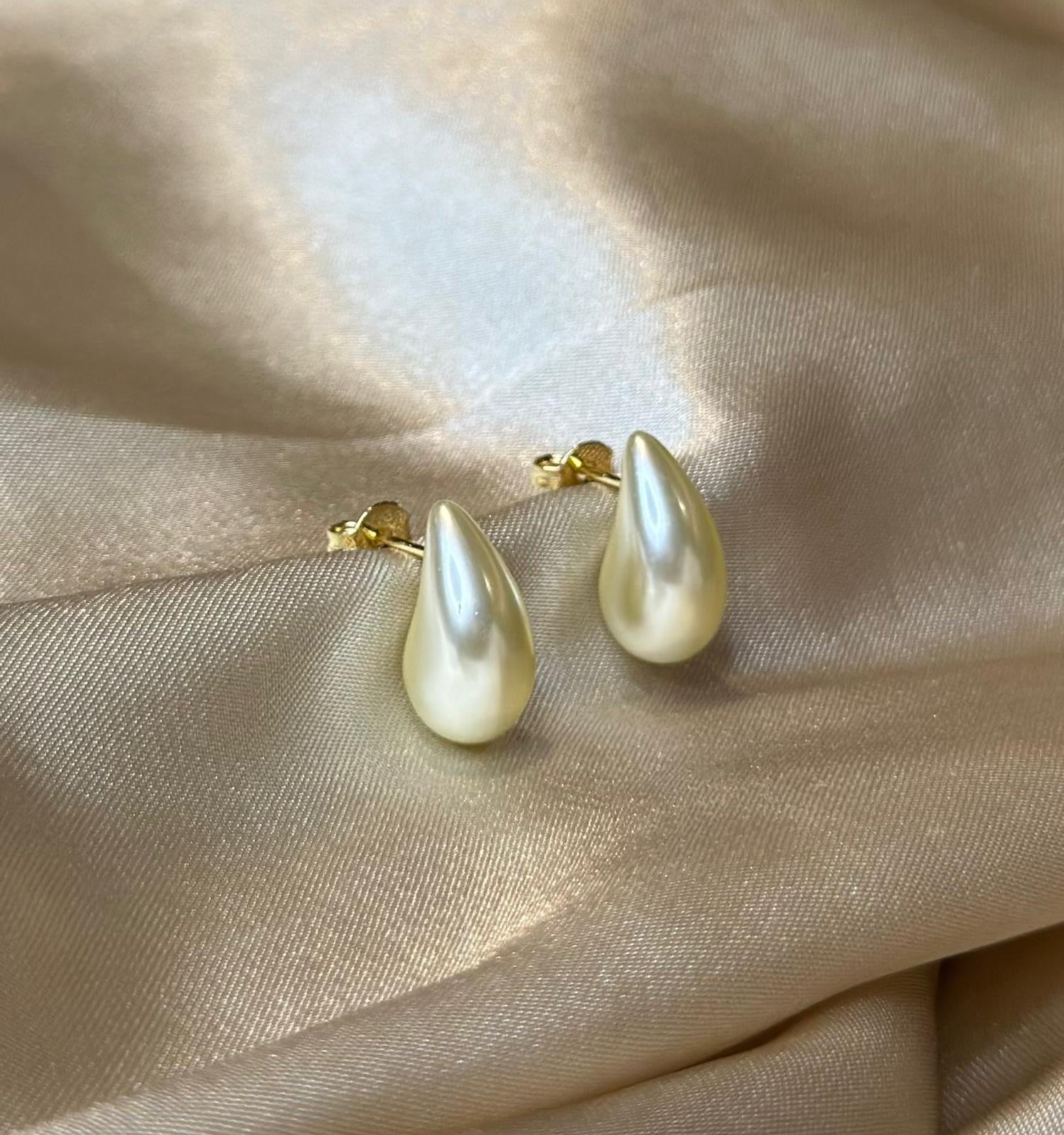 Pearl Drop Earrings