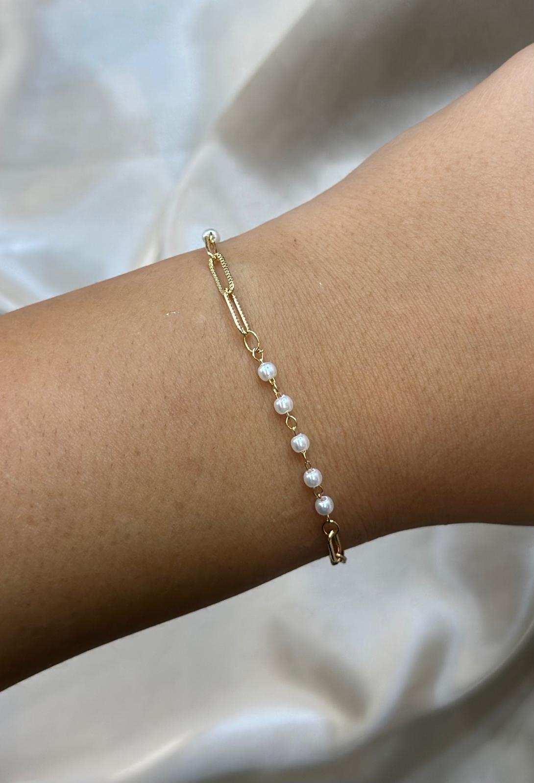 Pearl-Paperclip Bracelet