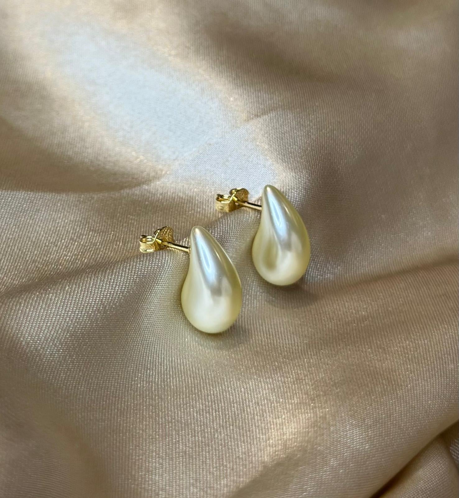 Pearl Drop Earrings