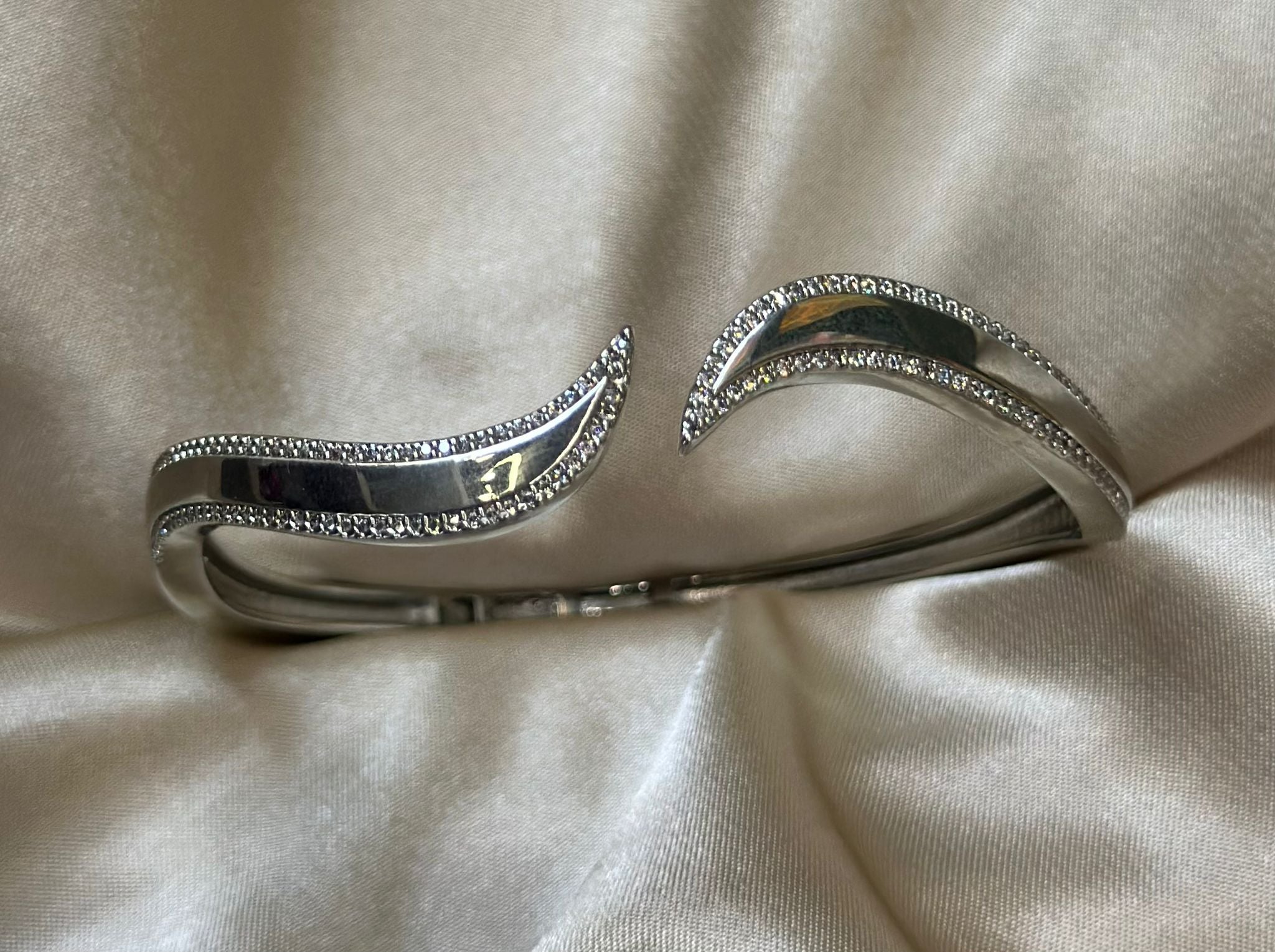 Silver Wave Bangle