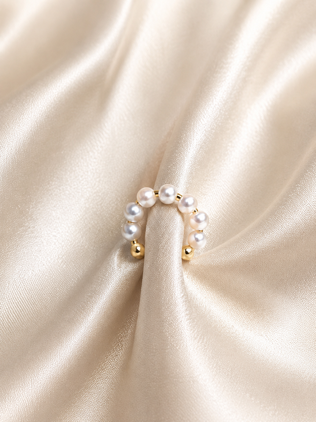 Classic Pearl Ear Cuff