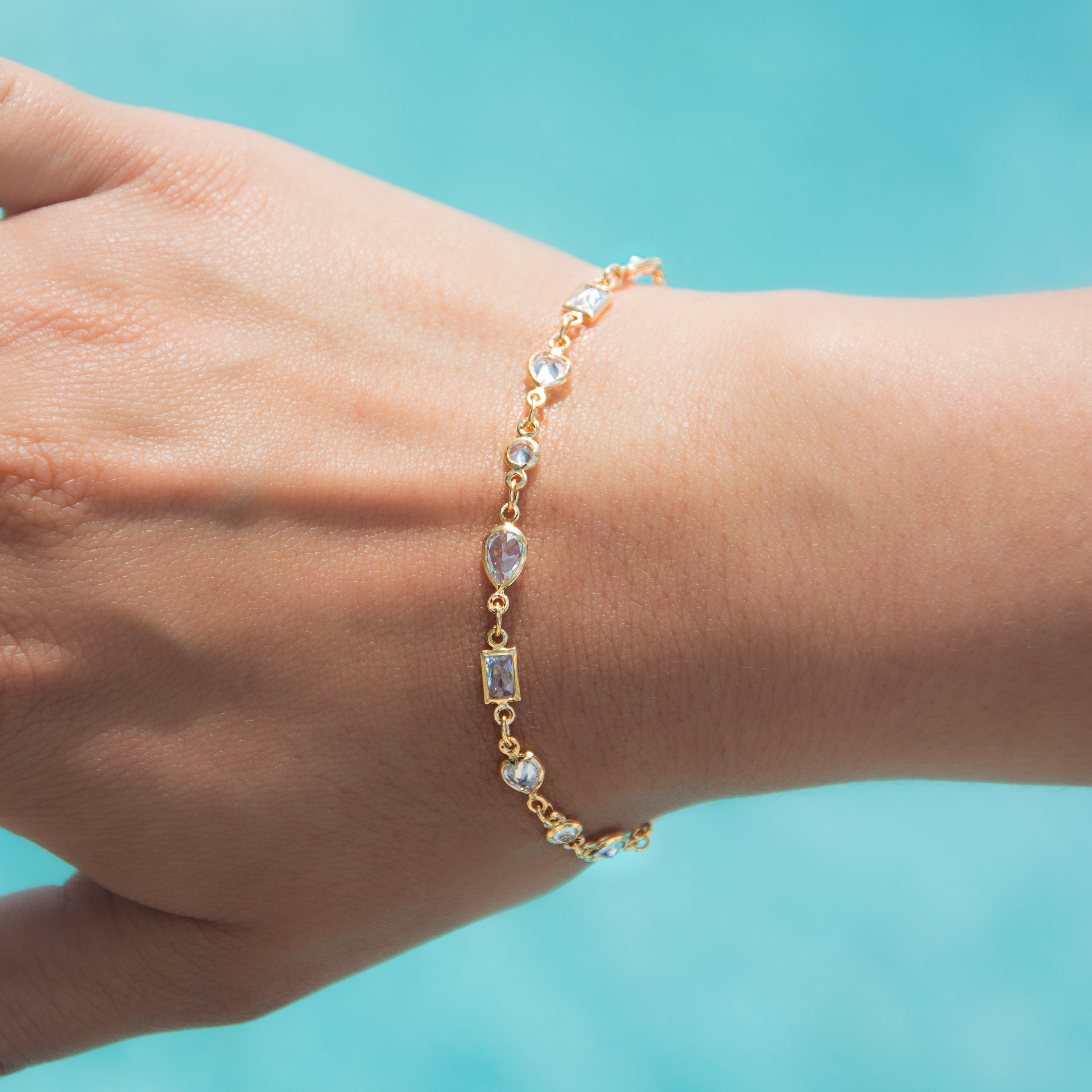 Dazzle Heart Bracelet