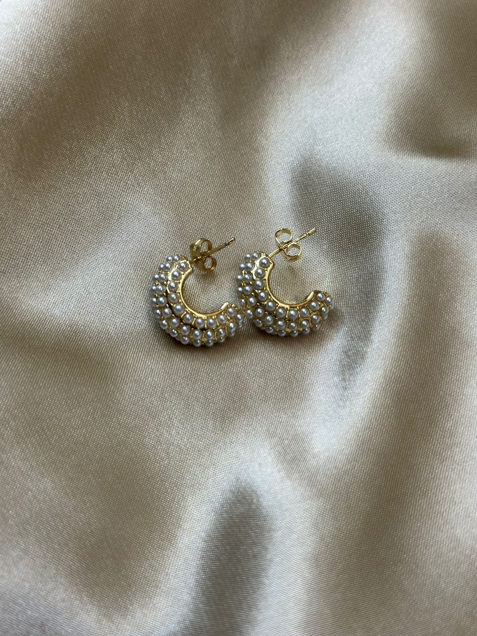 Chubby Pearl Hoop Earring