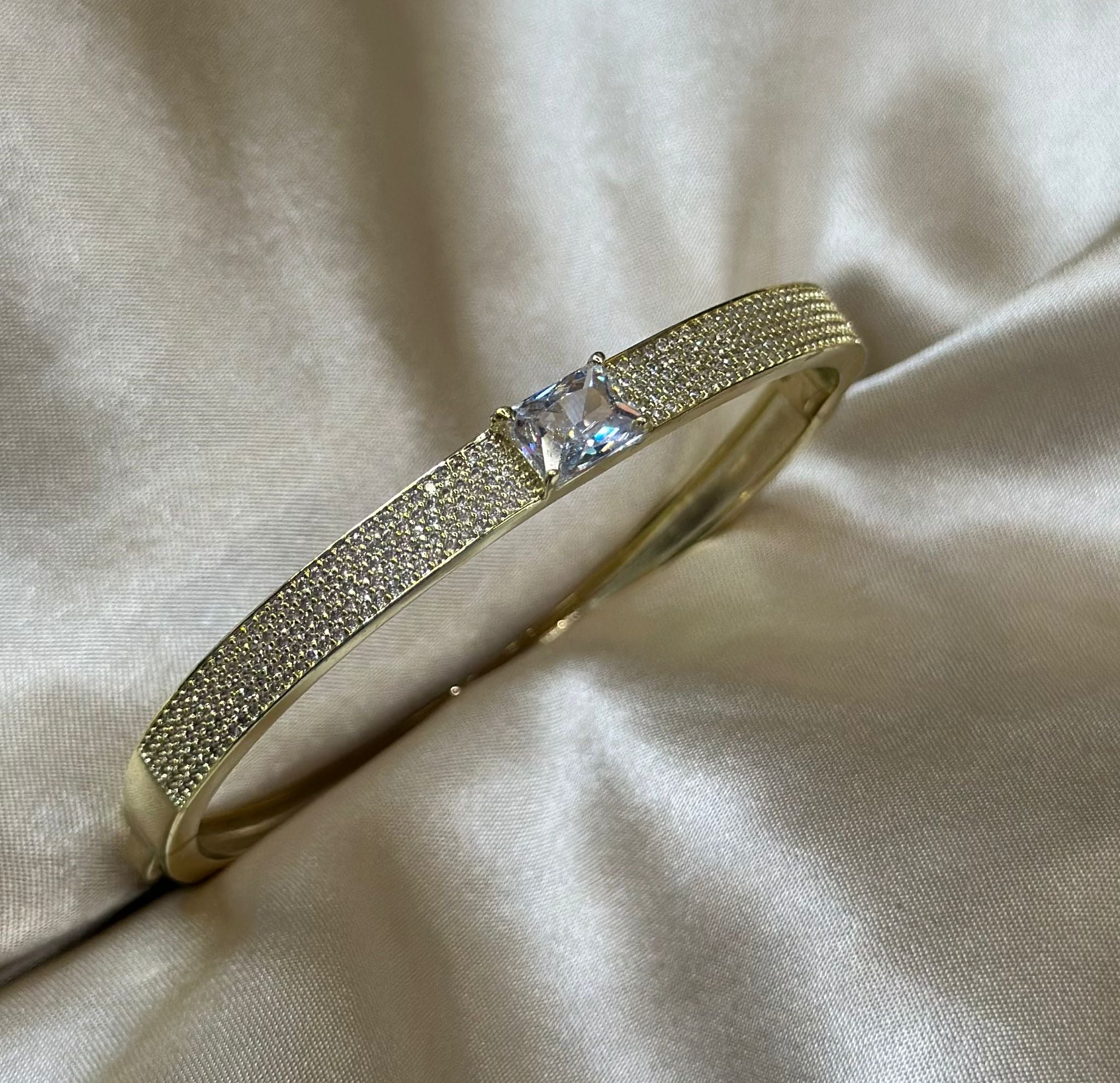 Lustre Pave Bangle