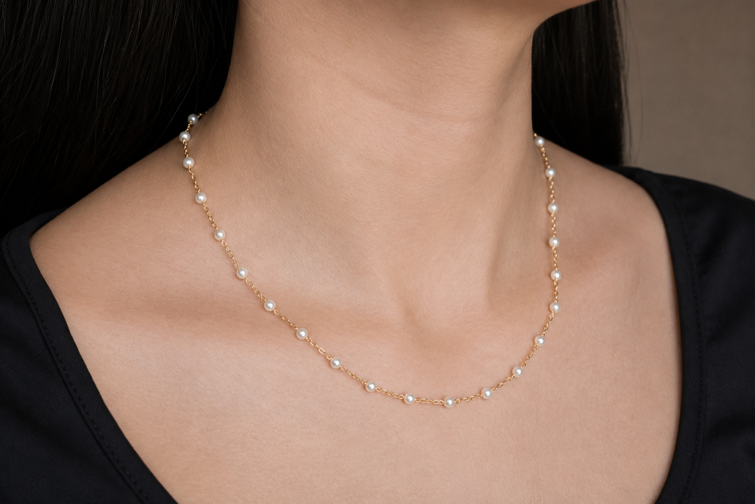 Dainty Pearl Necklace