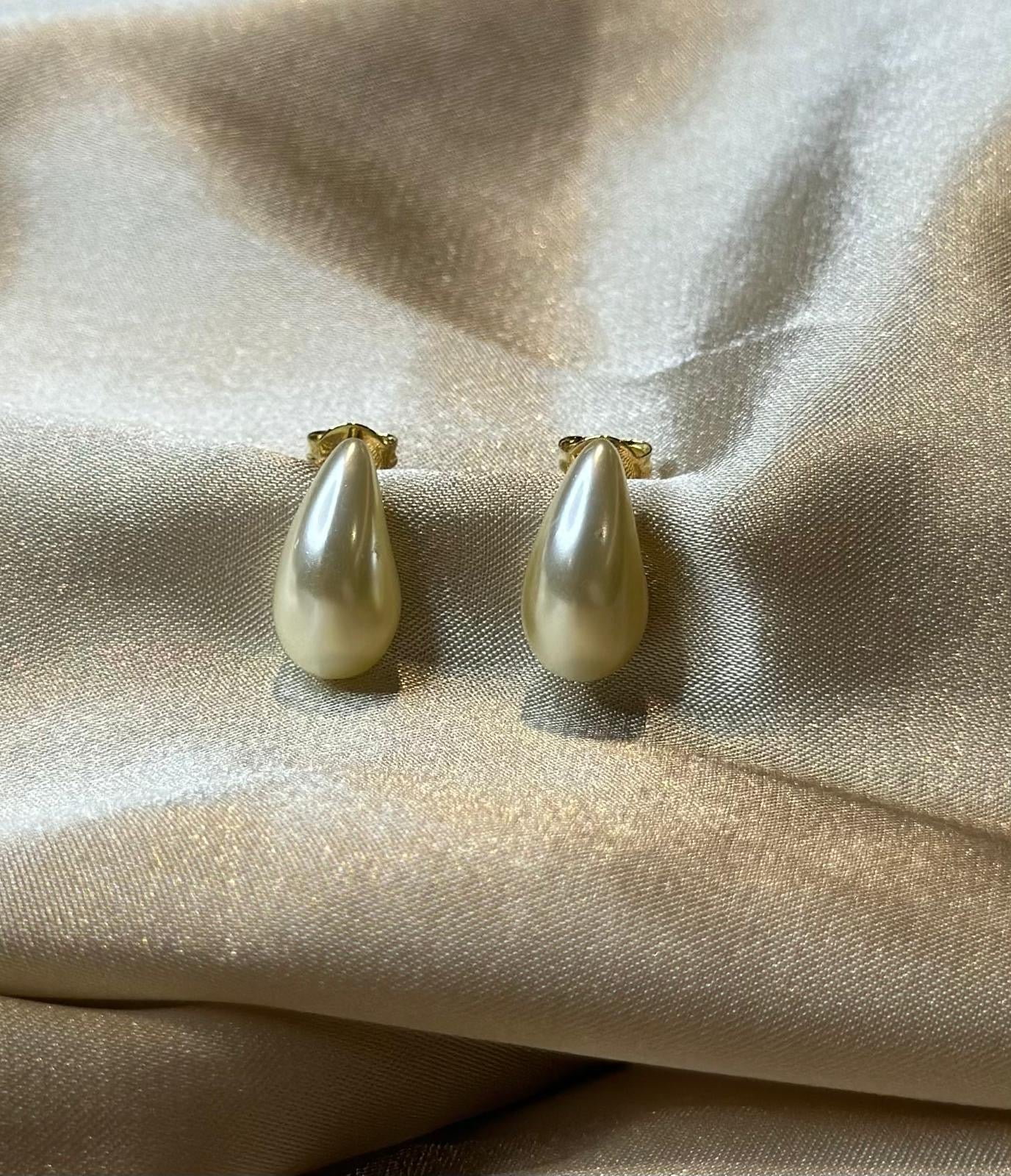 Pearl Drop Earrings