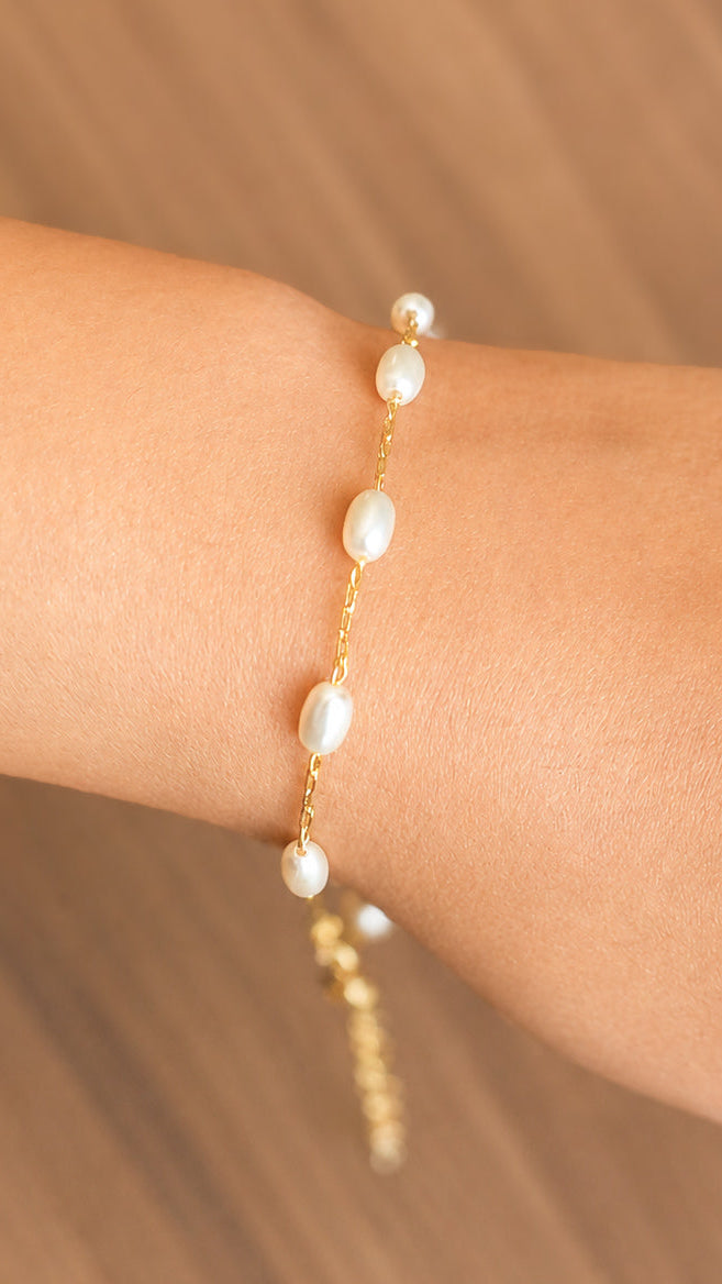 Ivory Pearl Bracelet