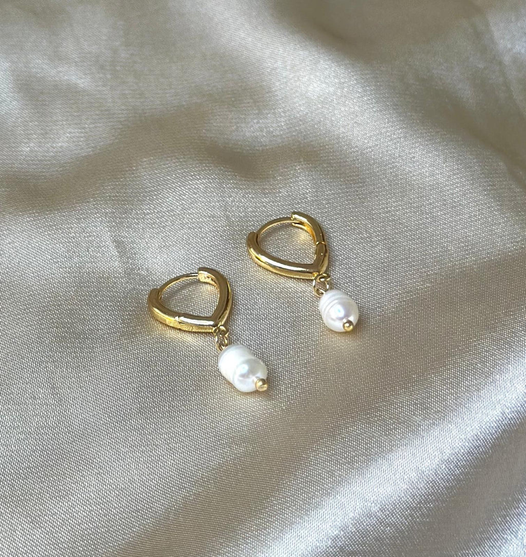 Freshwater Pearl Huggie Earrings