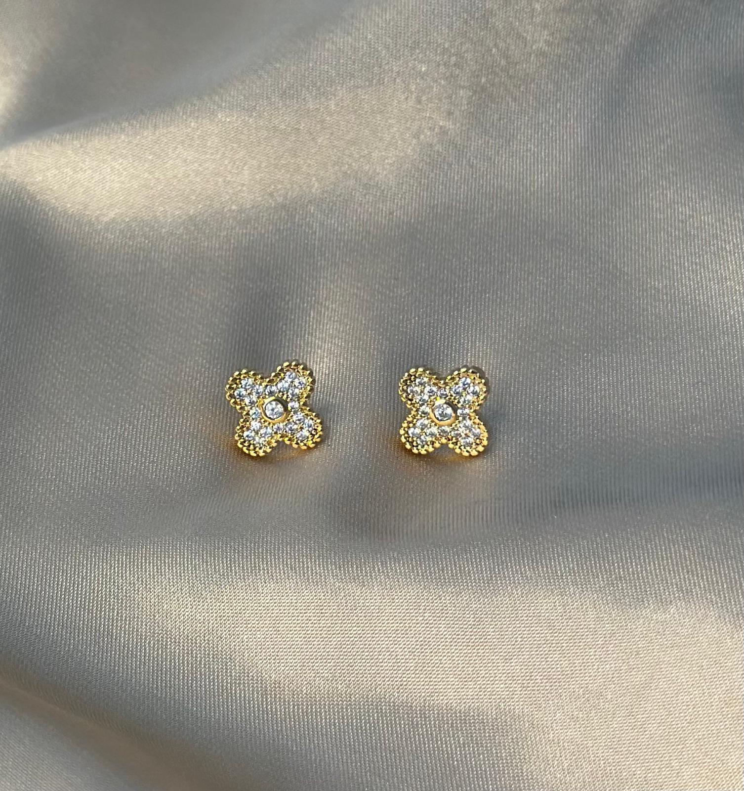 Clover Stud Earrings