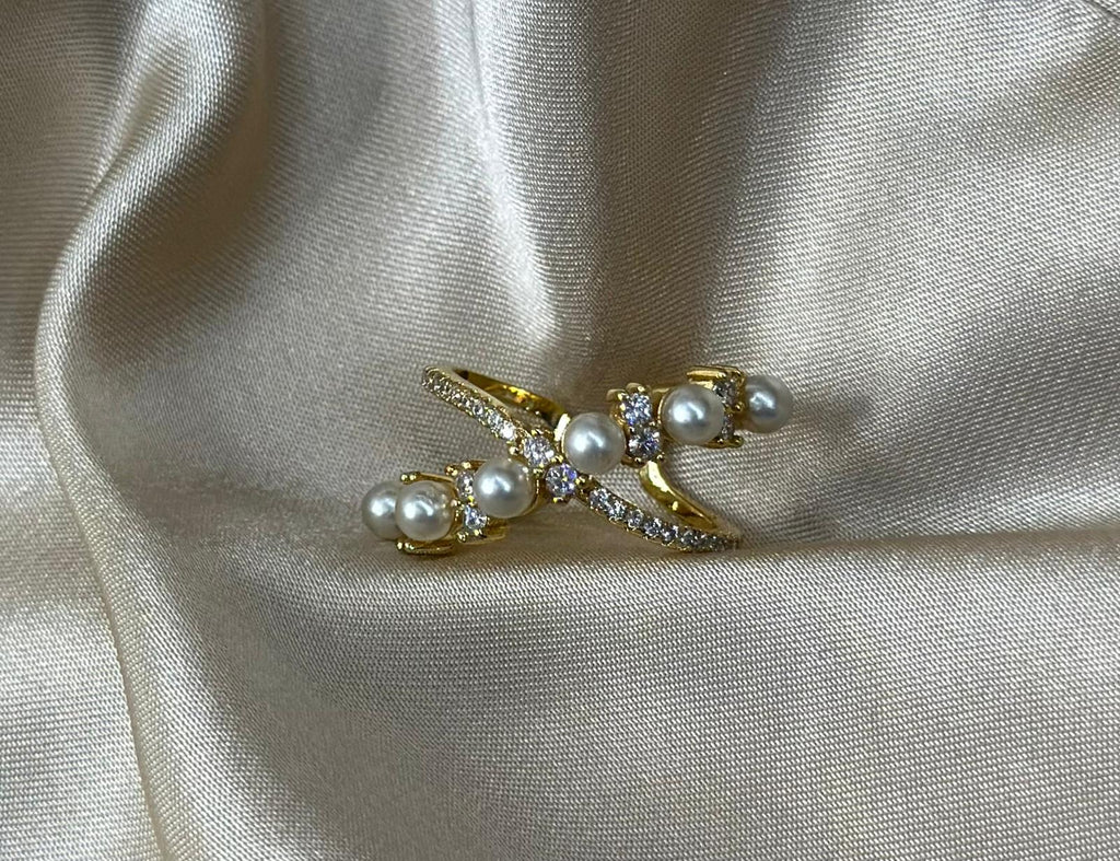 Criss Cross Pearl Ring