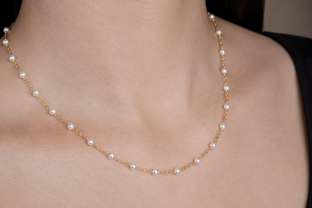 Dainty Pearl Necklace