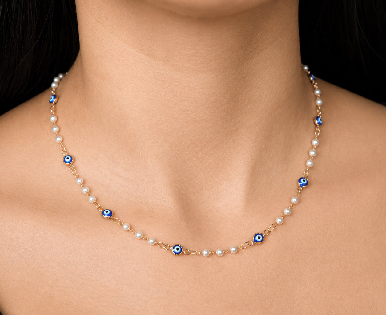 Lucky Eye Pearl Necklace