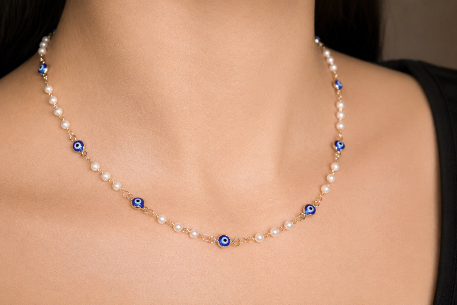 Lucky Eye Pearl Necklace