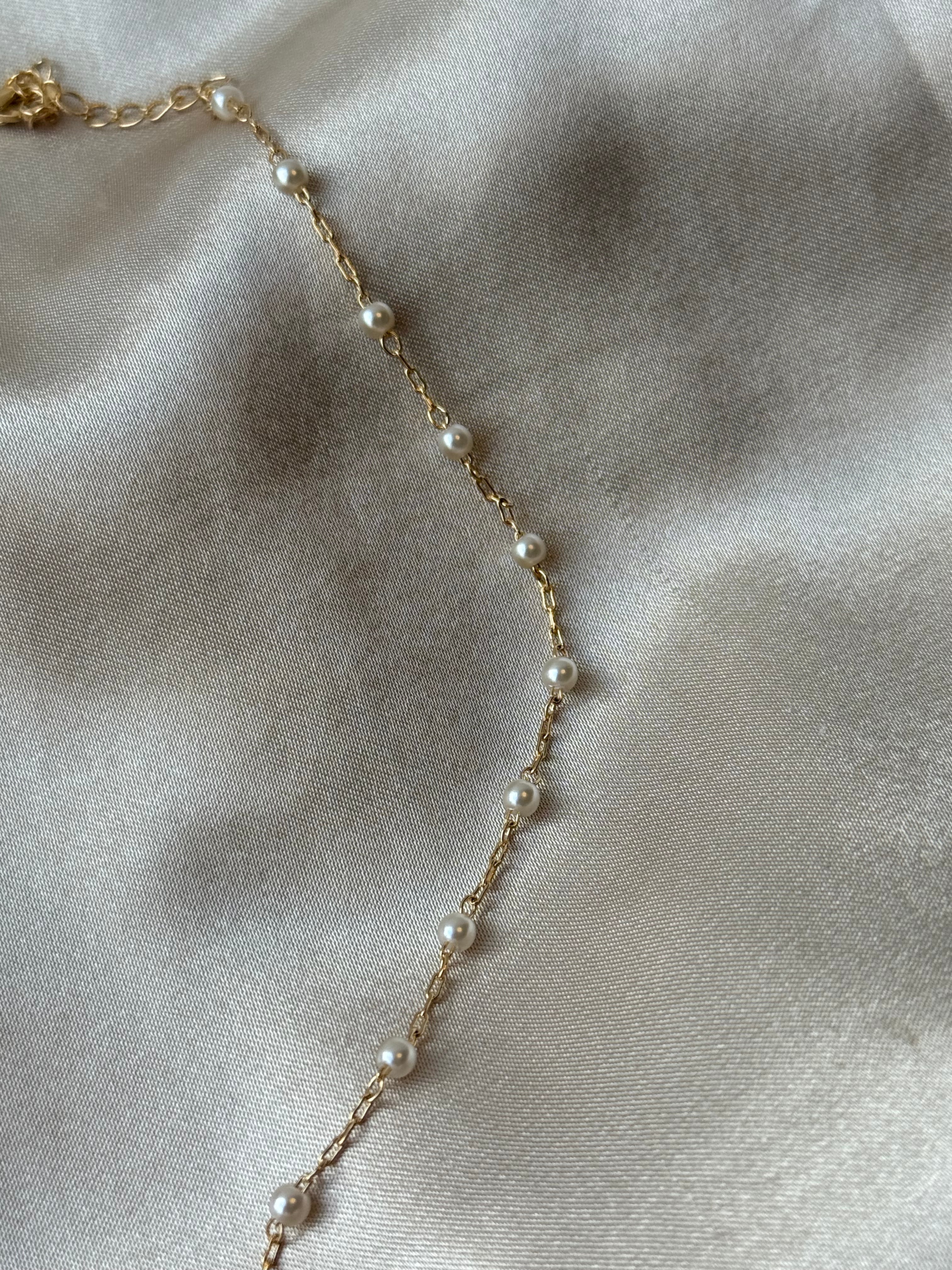 Dainty Pearl Necklace