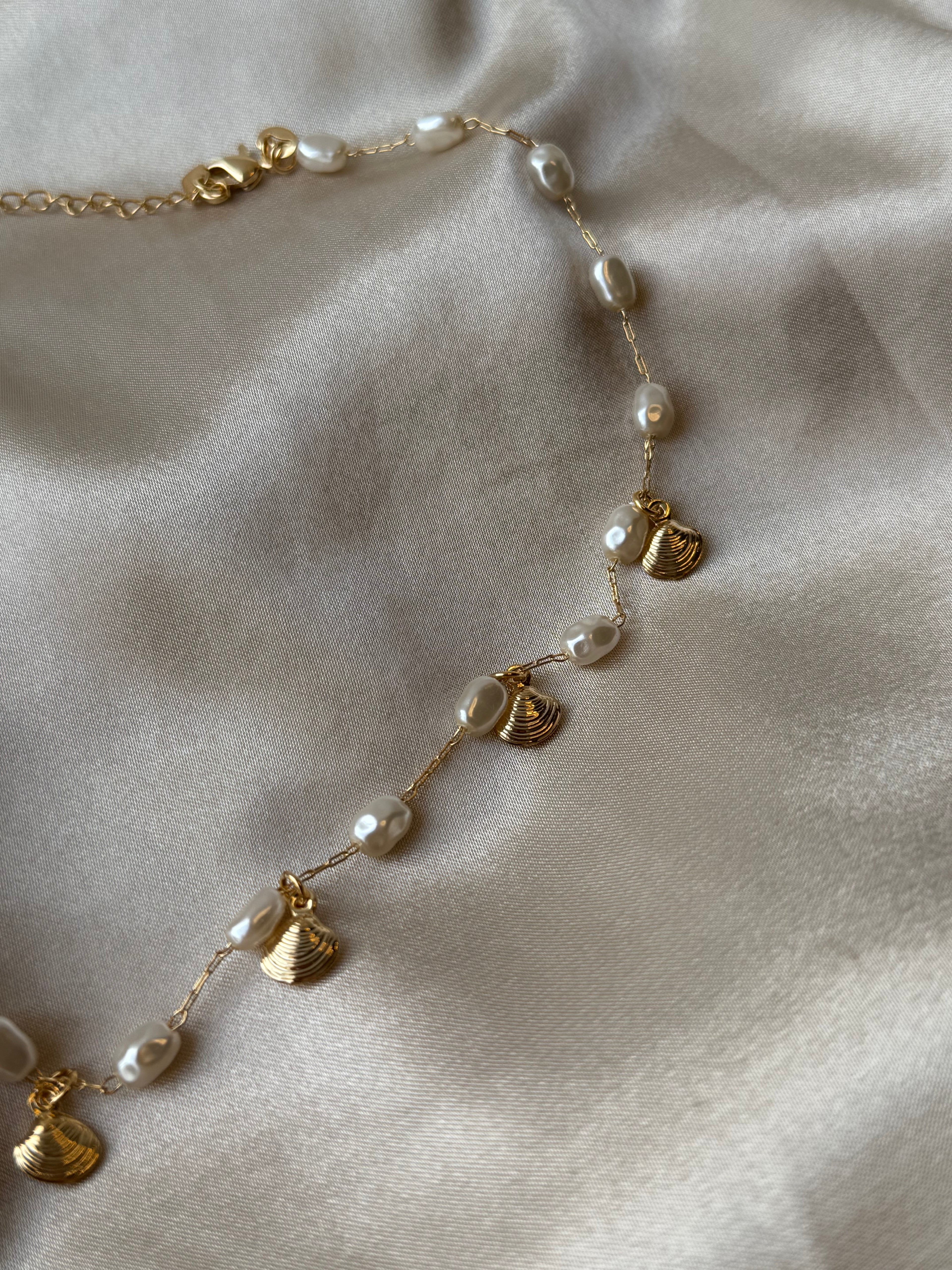 Julia Clustered Pearl Necklace