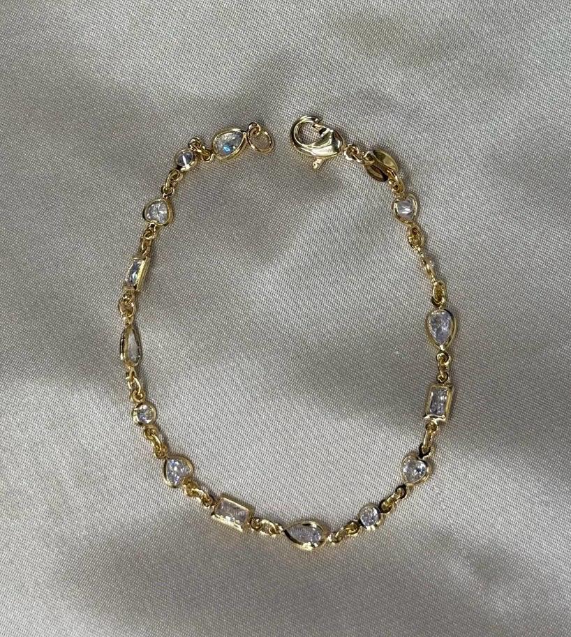 Dazzle Heart Bracelet