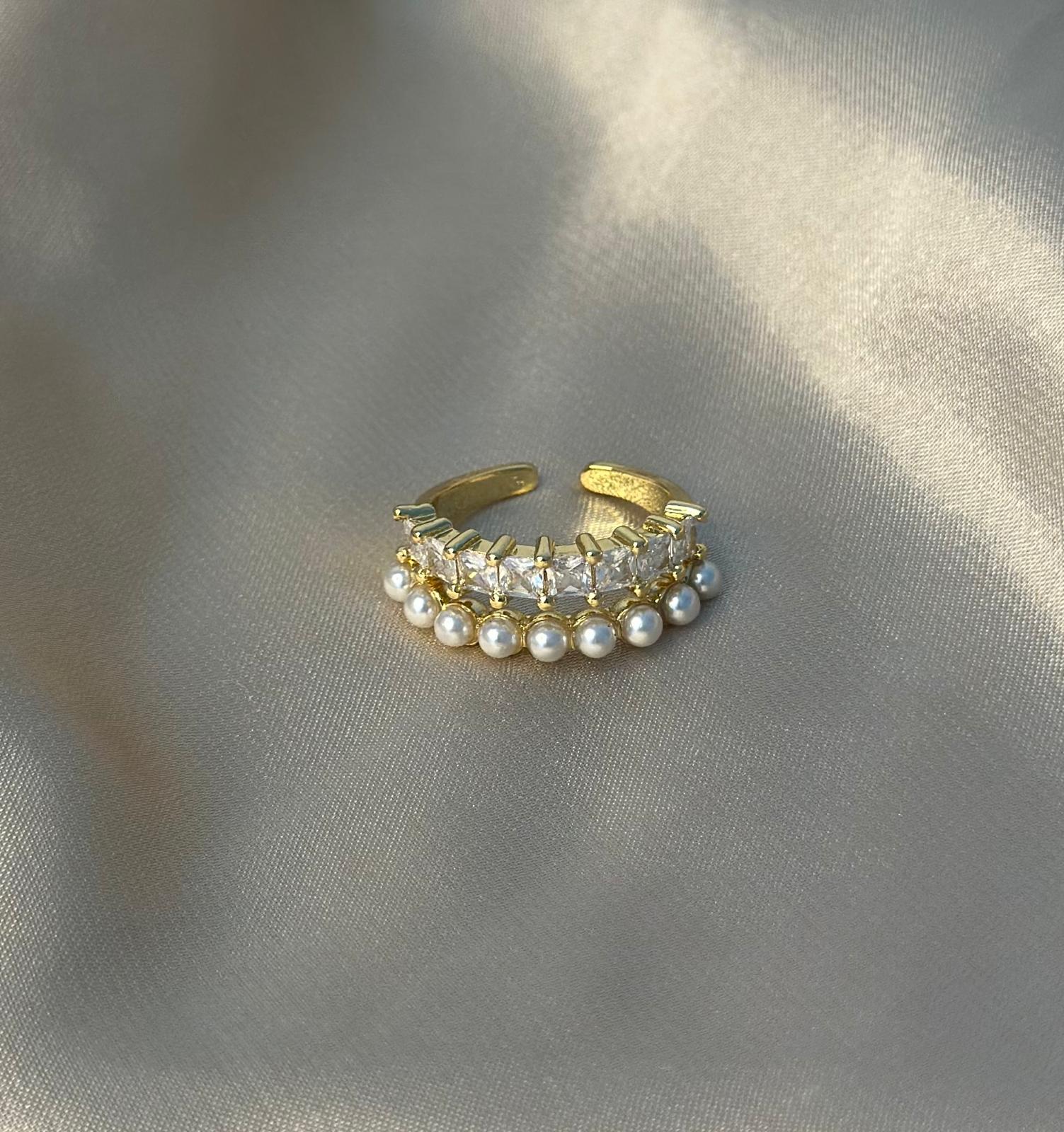 Aurora Pearl Ring