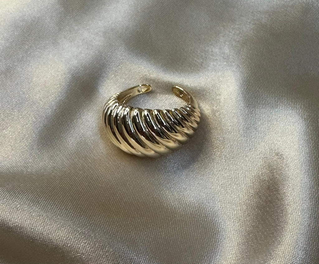 Chunky Croissant Ring