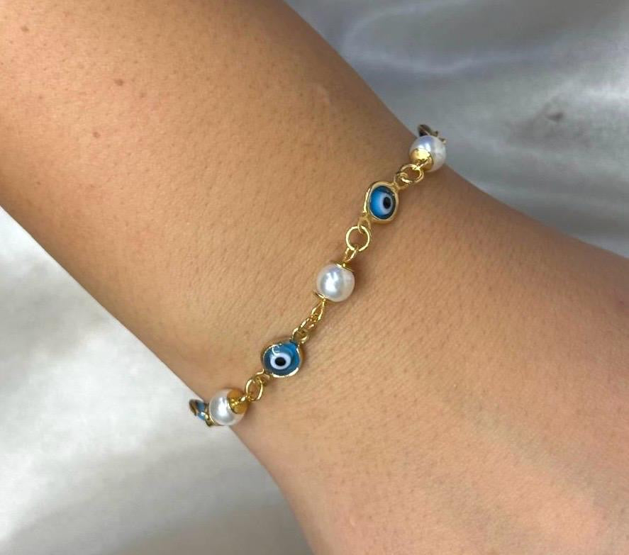 Lucky Eye Pearl Bracelet